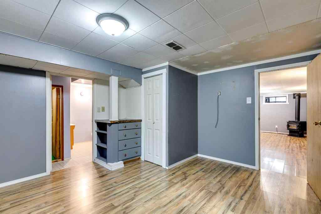 MLS&reg; # A2270993 - 3328 45 Street SW in Glenbrook Calgary, Residential Open Houses