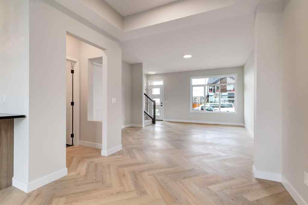 MLS&reg; # A2270996 - 124 Heartwood Lane SE in Rangeview Calgary, Residential Open Houses