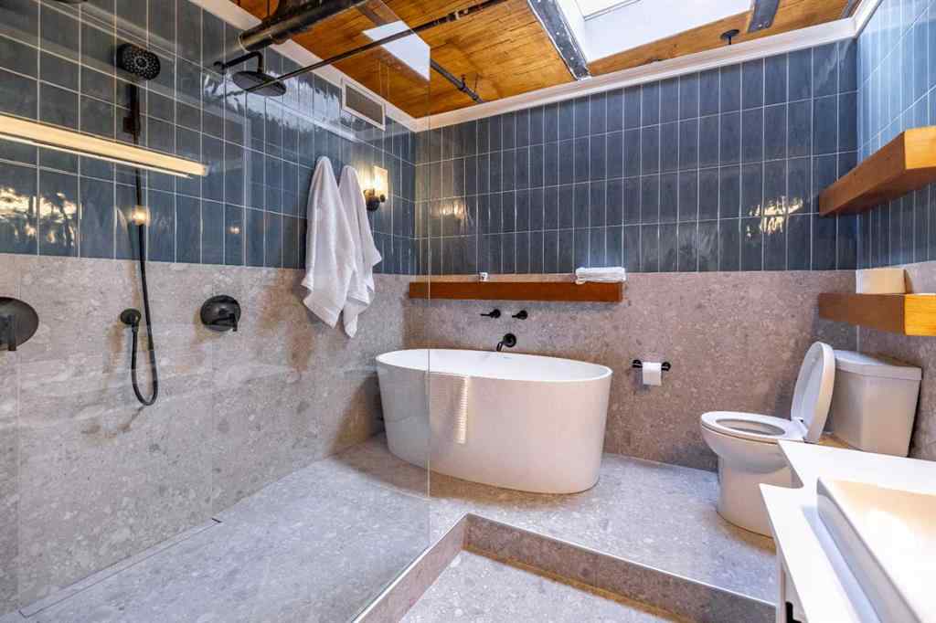 MLS&reg; # A2271000 - Unit #505 535 10 Avenue SW in Beltline Calgary, Residential Open Houses