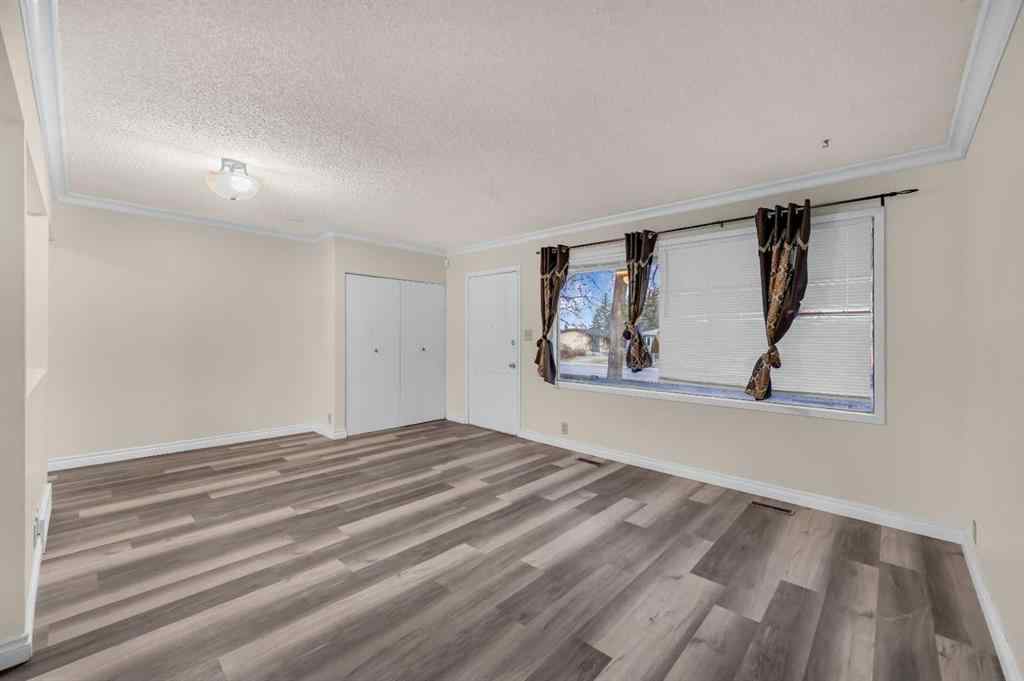 MLS&reg; # A2271011 - 1527 52 Street SE in Forest Lawn Calgary, Residential Open Houses