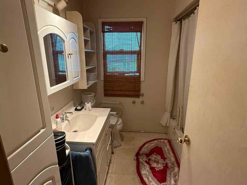 MLS&reg; # A2271012 - 378 4 Street SW in SW Hill Medicine Hat, Residential Open Houses