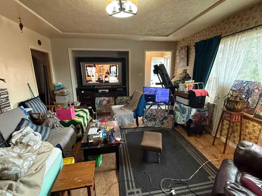 MLS&reg; # A2271012 - 378 4 Street SW in SW Hill Medicine Hat, Residential Open Houses