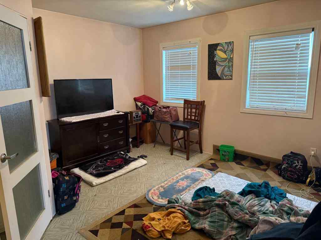 MLS&reg; # A2271012 - 378 4 Street SW in SW Hill Medicine Hat, Residential Open Houses