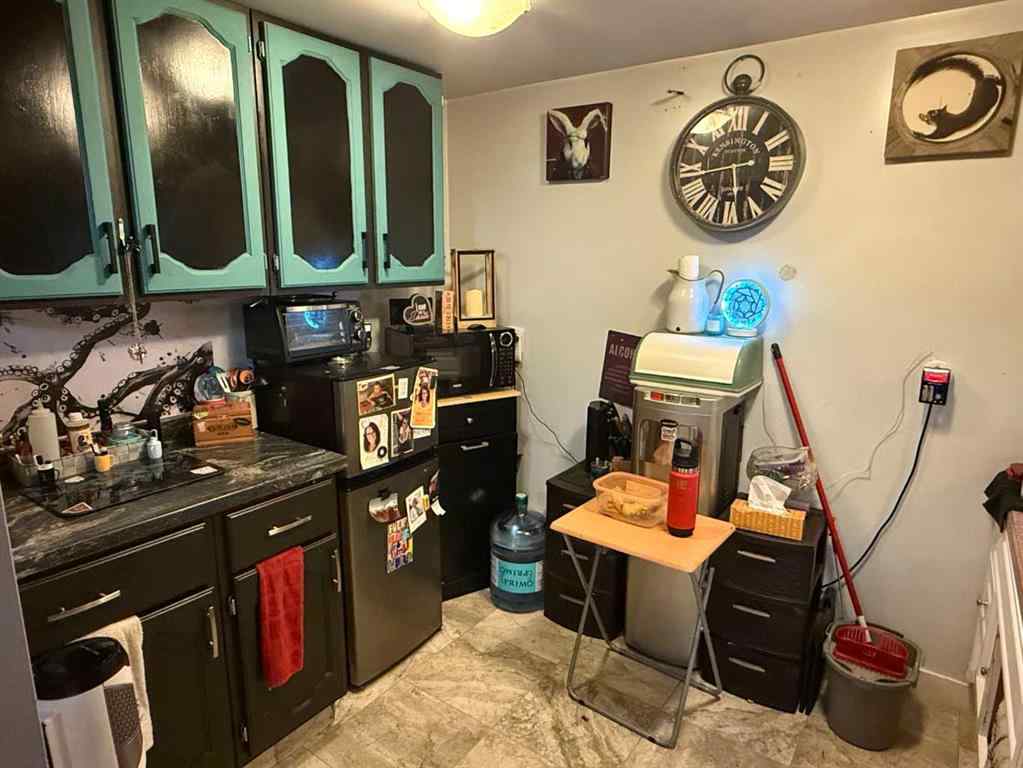 MLS&reg; # A2271012 - 378 4 Street SW in SW Hill Medicine Hat, Residential Open Houses