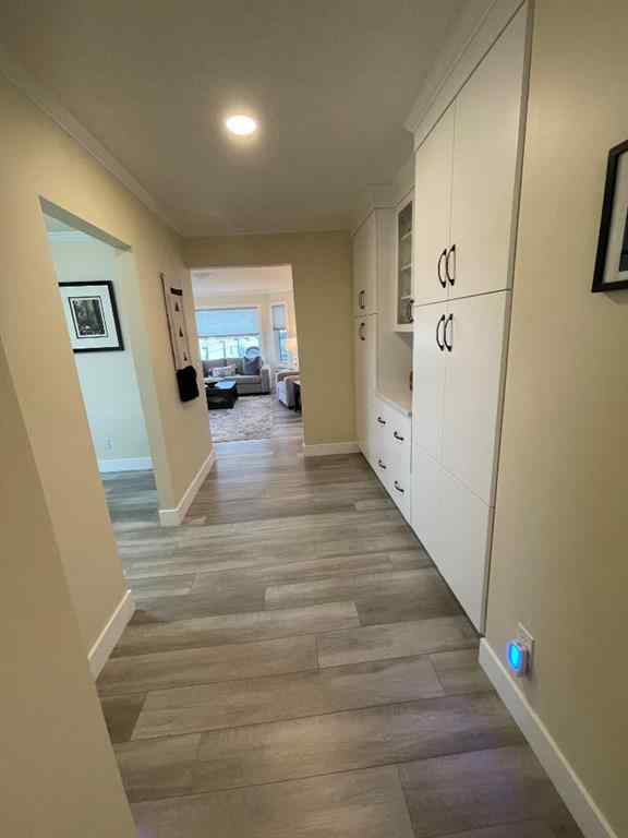 MLS&reg; # A2271016 - 2 Richelieu Court SW in Lincoln Park Calgary, Residential Open Houses