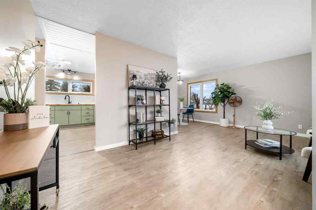 MLS&reg; # A2271019 - 314 6 Street SE in NONE Redcliff, Residential Open Houses