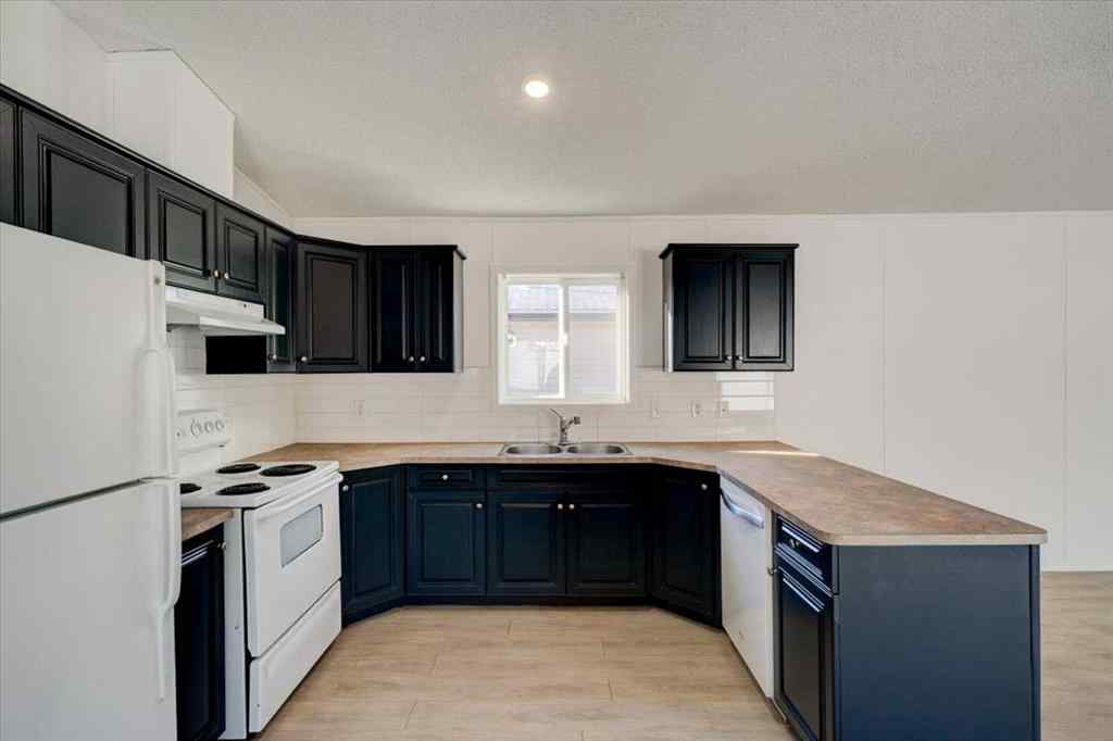 MLS&reg; # A2271023 - 8837 90 Avenue  in MH - Creekside Grande Prairie, Residential Open Houses
