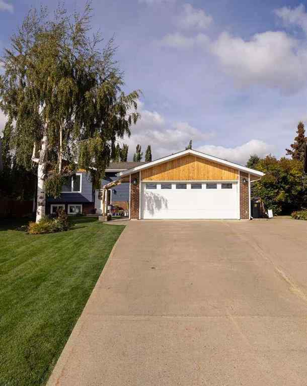 MLS&reg; # A2271027 - 10620 103 Street Close  in NONE Fairview, Residential Open Houses