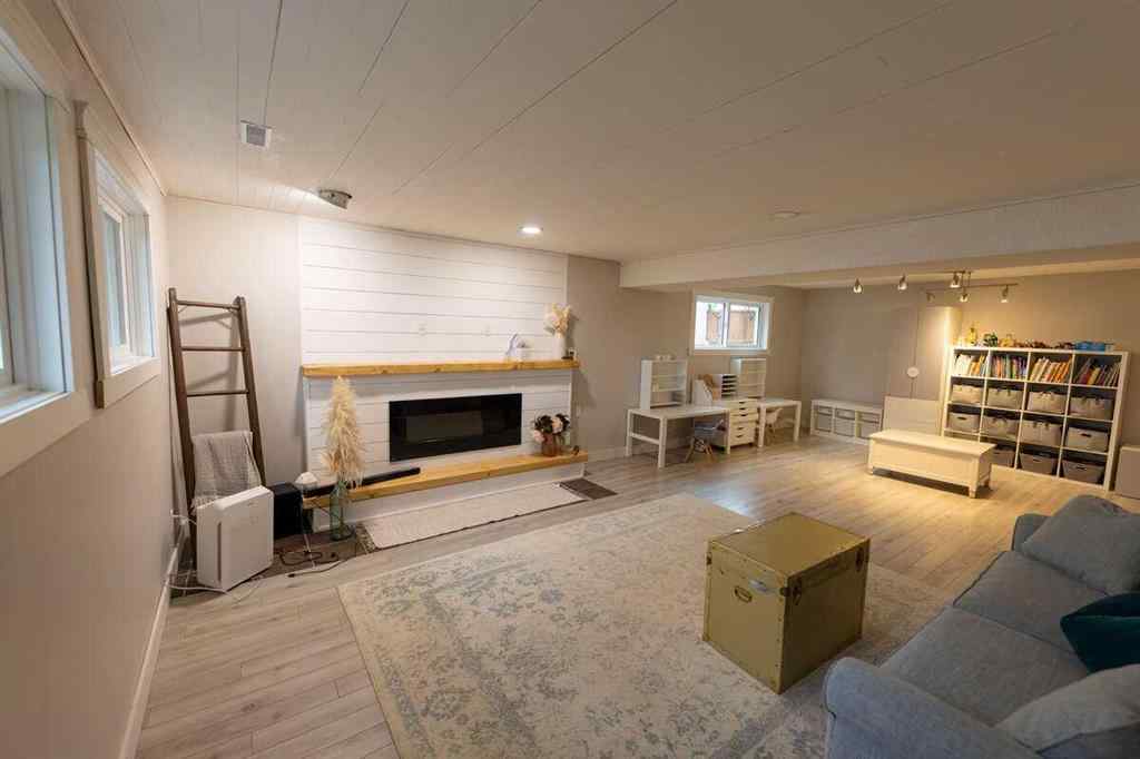 MLS&reg; # A2271027 - 10620 103 Street Close  in NONE Fairview, Residential Open Houses