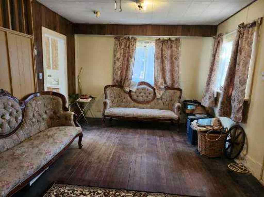 MLS&reg; # A2271030 - 217 1 Street N in NONE Lomond, Residential Open Houses