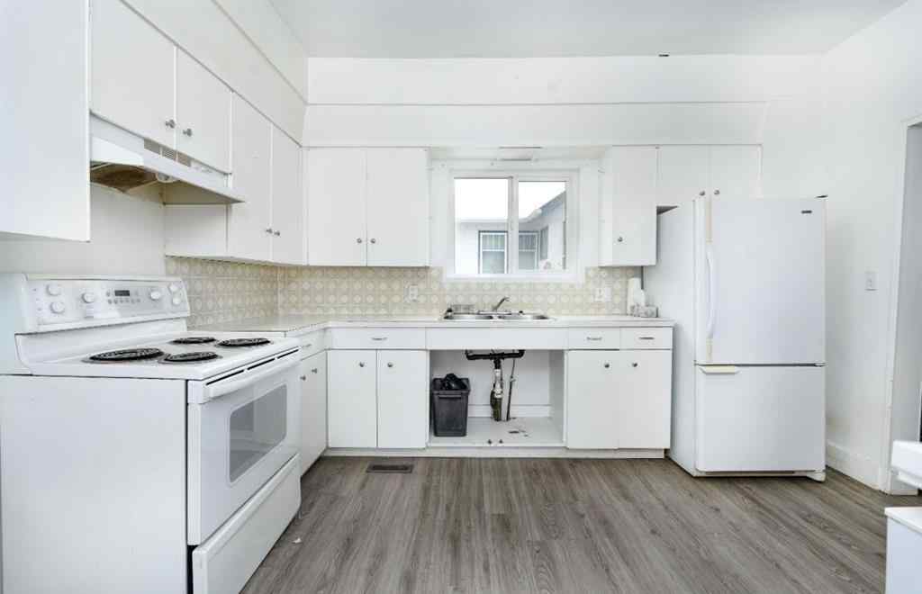 MLS&reg; # A2271035 - 5124 52 Avenue S in NONE Viking, Residential Open Houses