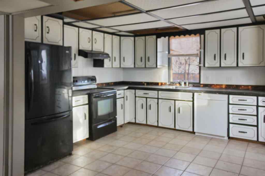 MLS&reg; # A2271037 - 5131 51 Street  in NONE Consort, Residential Open Houses