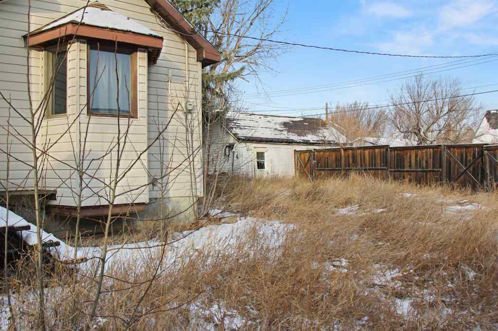 MLS&reg; # A2271037 - 5131 51 Street  in NONE Consort, Residential Open Houses