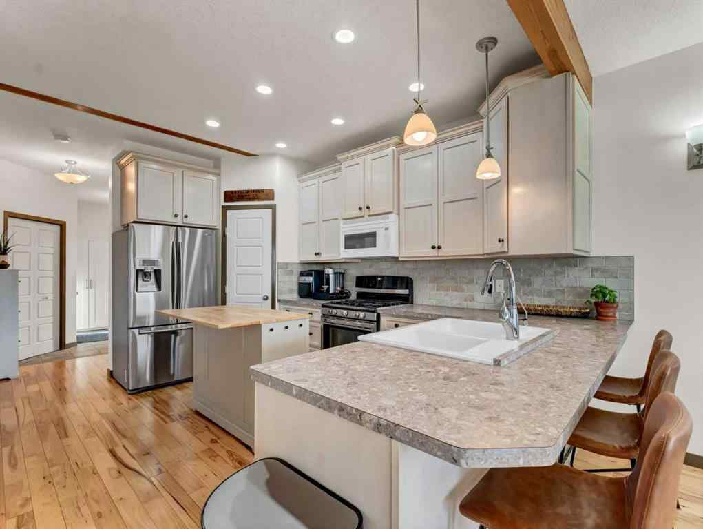 MLS® # A2271044 - 77 White Pelican Way   in NONE Lake Newell Resort, Residential Open Houses