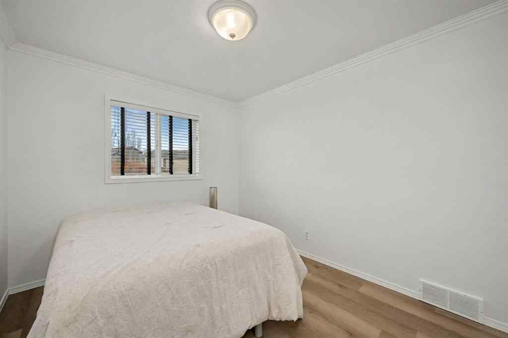 MLS&reg; # A2271045 - 1409 Strathcona Way  in Strathaven Strathmore, Residential Open Houses