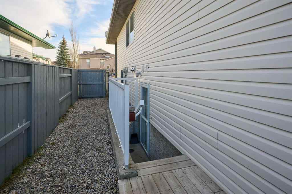 MLS&reg; # A2271045 - 1409 Strathcona Way  in Strathaven Strathmore, Residential Open Houses