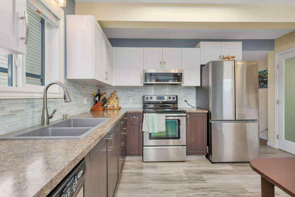 MLS&reg; # A2271049 - 27 Ellenwood Drive  in Eastview Estates Red Deer, Residential Open Houses