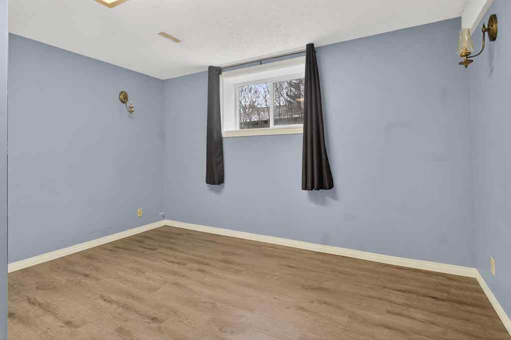 MLS&reg; # A2271050 - 4411 53 Street NW in Varsity Calgary, Residential Open Houses