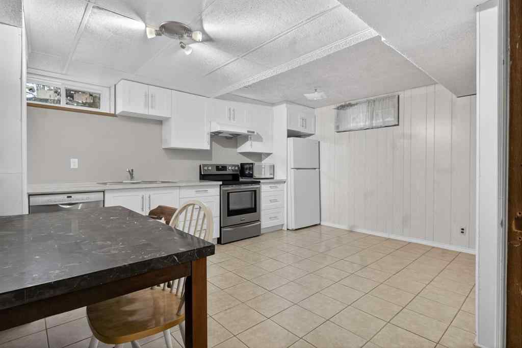 MLS&reg; # A2271050 - 4411 53 Street NW in Varsity Calgary, Residential Open Houses