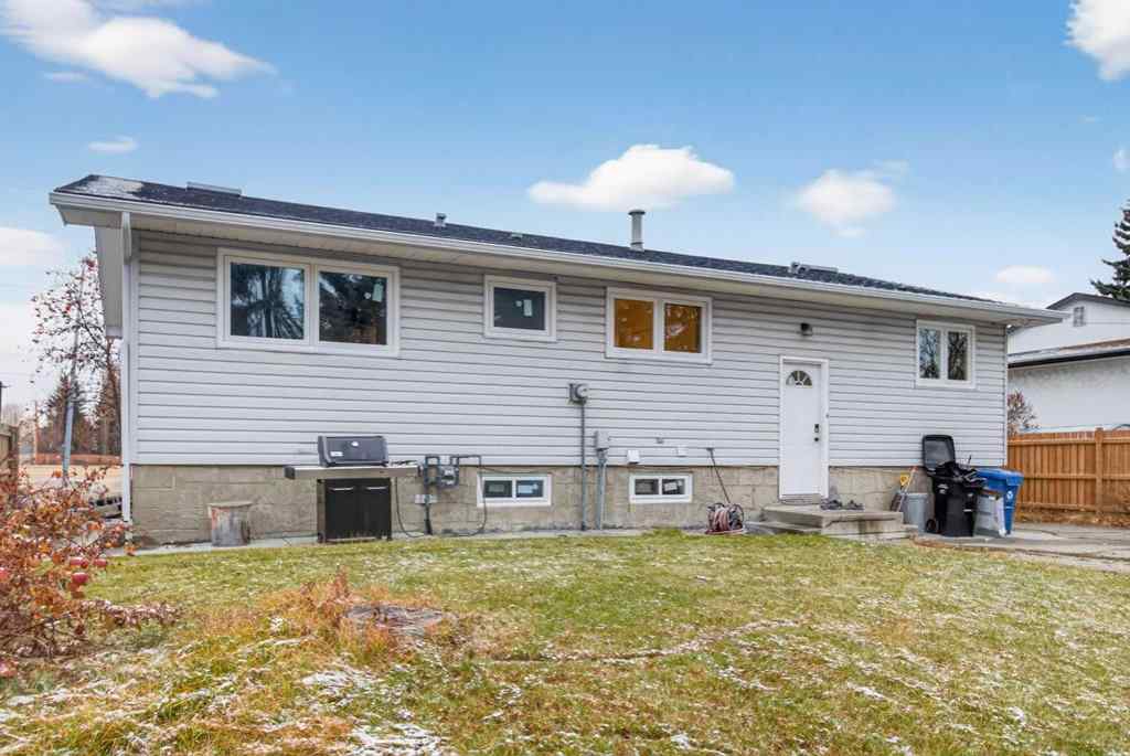 MLS&reg; # A2271050 - 4411 53 Street NW in Varsity Calgary, Residential Open Houses