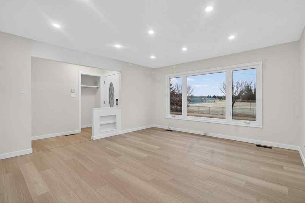 MLS&reg; # A2271050 - 4411 53 Street NW in Varsity Calgary, Residential Open Houses