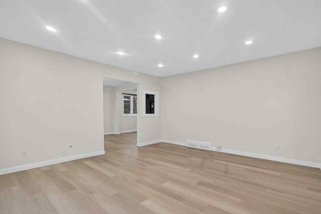 MLS&reg; # A2271050 - 4411 53 Street NW in Varsity Calgary, Residential Open Houses