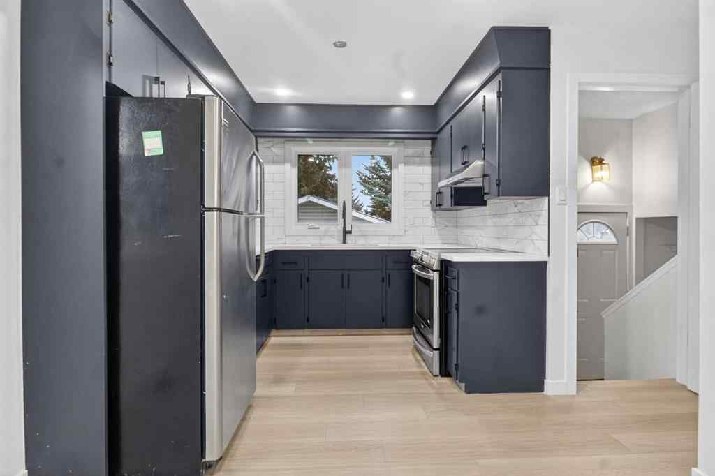 MLS&reg; # A2271050 - 4411 53 Street NW in Varsity Calgary, Residential Open Houses