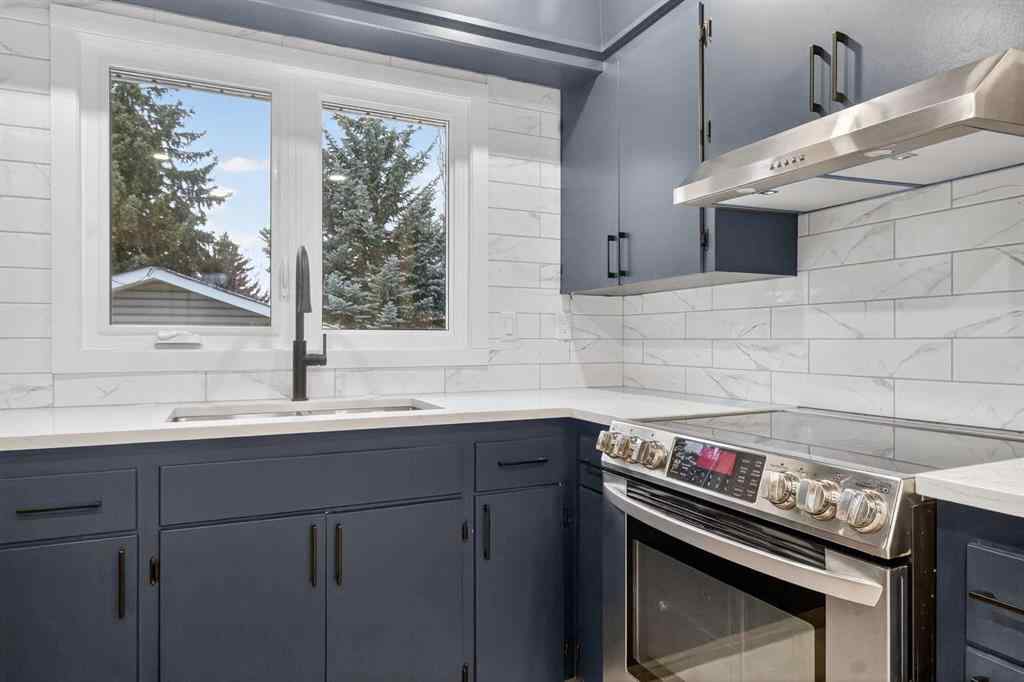 MLS&reg; # A2271050 - 4411 53 Street NW in Varsity Calgary, Residential Open Houses