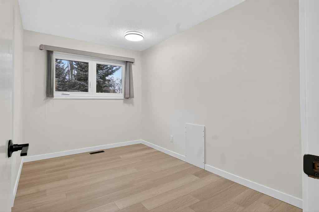 MLS&reg; # A2271050 - 4411 53 Street NW in Varsity Calgary, Residential Open Houses