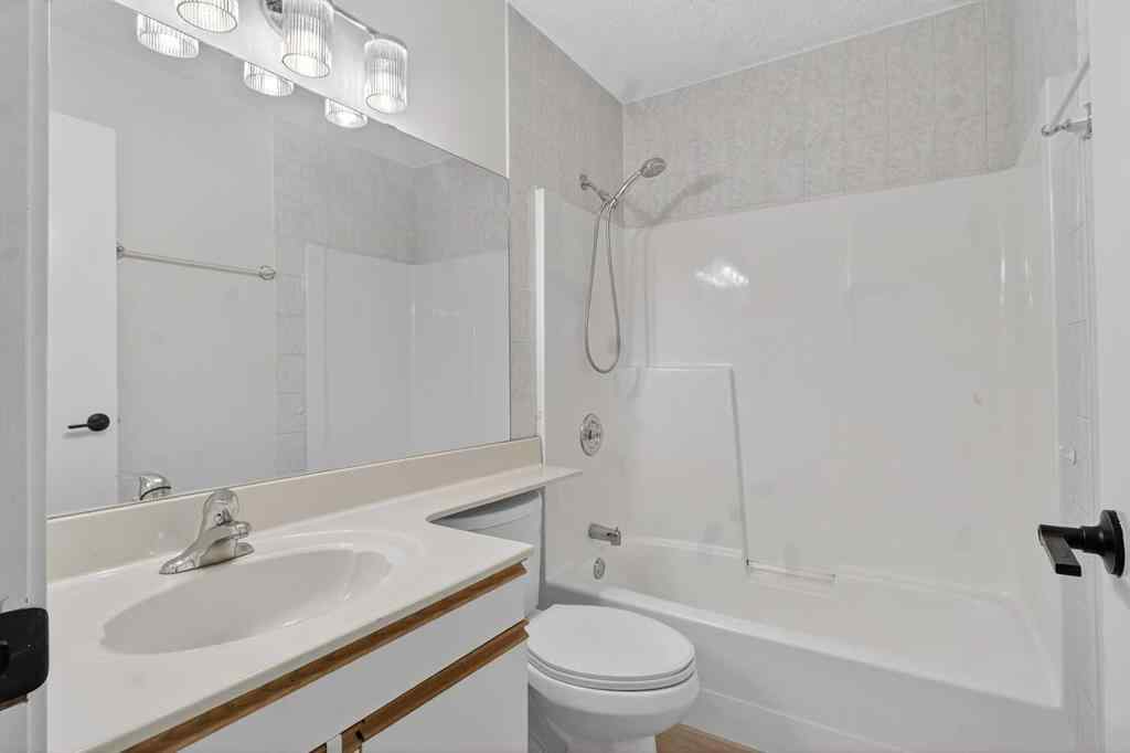 MLS&reg; # A2271050 - 4411 53 Street NW in Varsity Calgary, Residential Open Houses