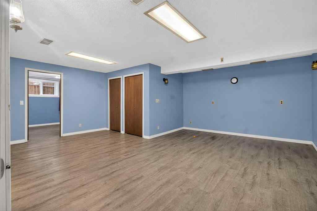 MLS&reg; # A2271050 - 4411 53 Street NW in Varsity Calgary, Residential Open Houses