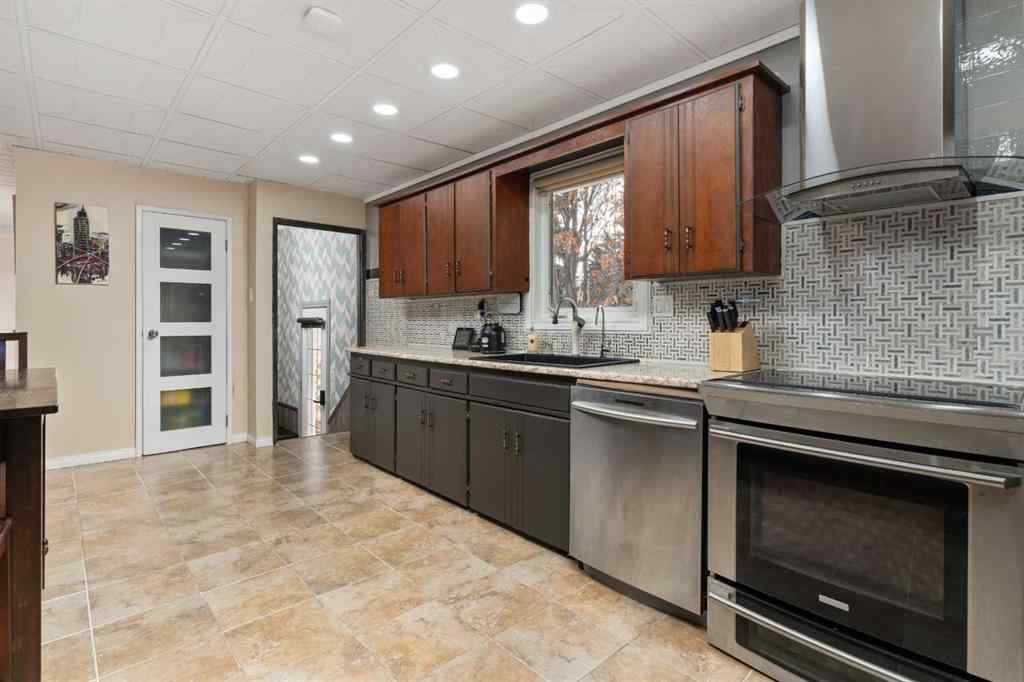 MLS&reg; # A2271063 - 4415 66A Street  in Westmount Camrose, Residential Open Houses