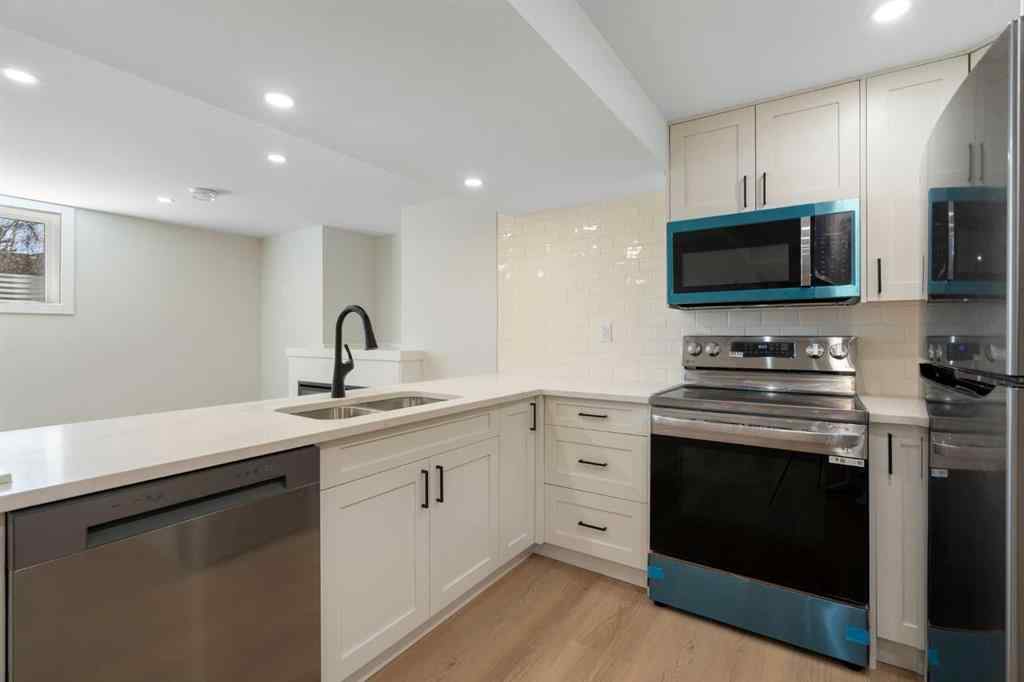 MLS&reg; # A2271071 - 924 Canna Crescent SW in Canyon Meadows Calgary, Residential Open Houses