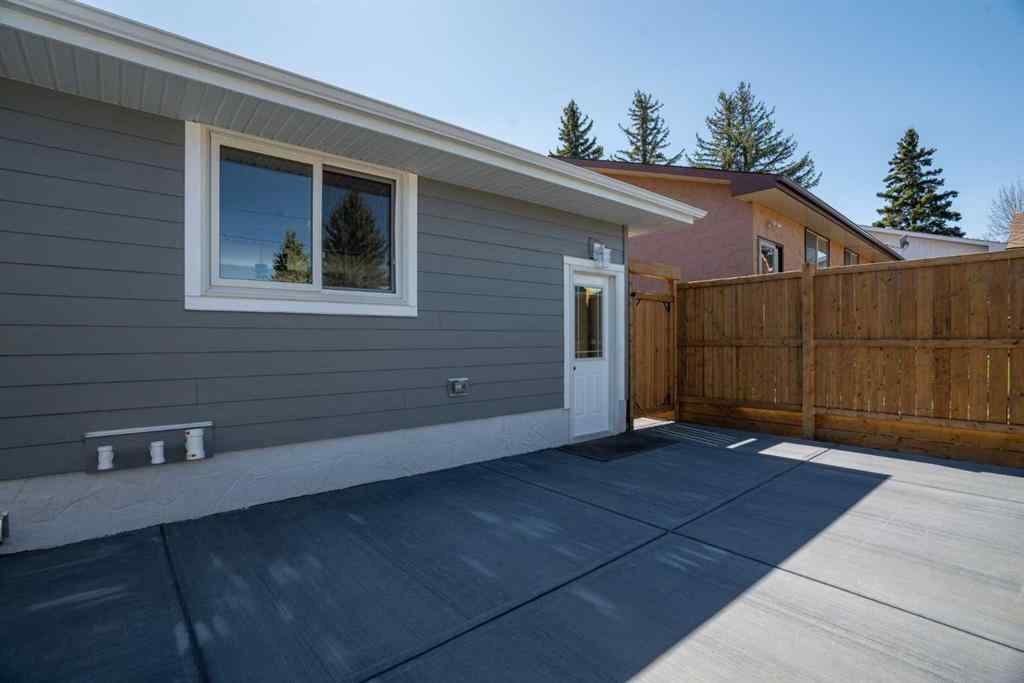 MLS&reg; # A2271071 - 924 Canna Crescent SW in Canyon Meadows Calgary, Residential Open Houses