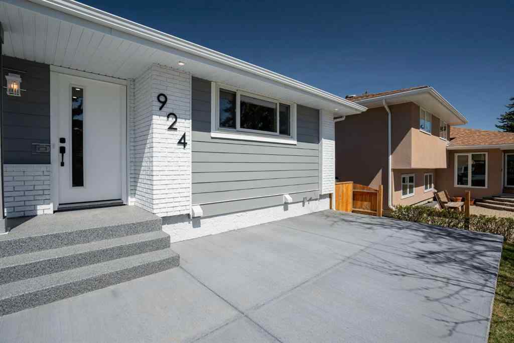 MLS&reg; # A2271071 - 924 Canna Crescent SW in Canyon Meadows Calgary, Residential Open Houses