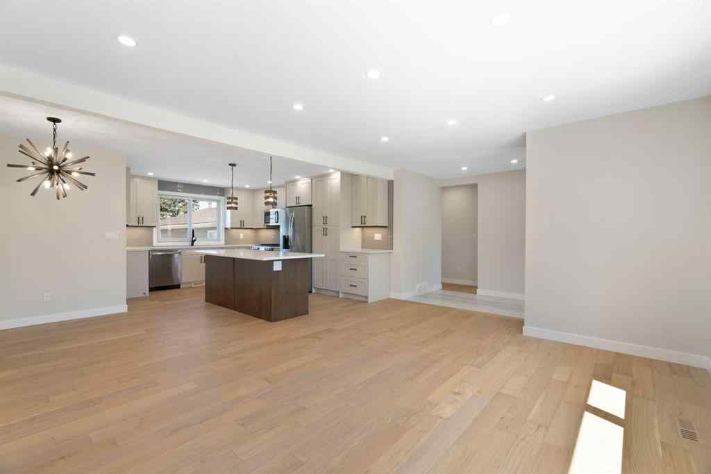 MLS&reg; # A2271071 - 924 Canna Crescent SW in Canyon Meadows Calgary, Residential Open Houses