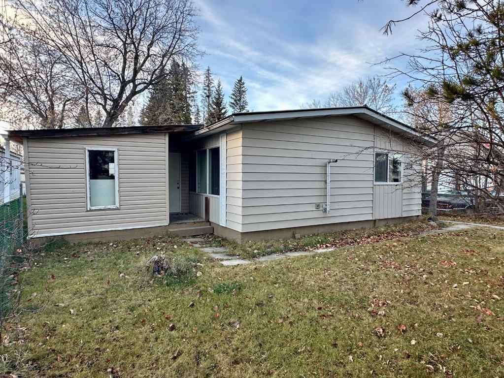 MLS&reg; # A2271077 - 5234 48 Street  in NONE Mayerthorpe, Residential Open Houses