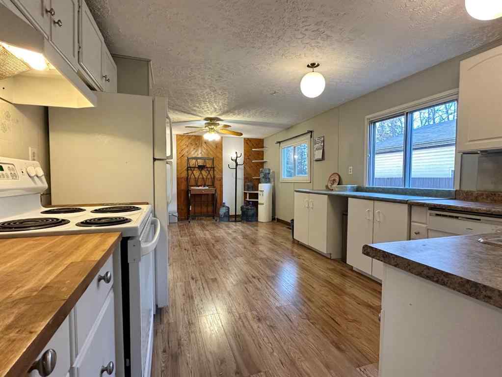 MLS&reg; # A2271077 - 5234 48 Street  in NONE Mayerthorpe, Residential Open Houses