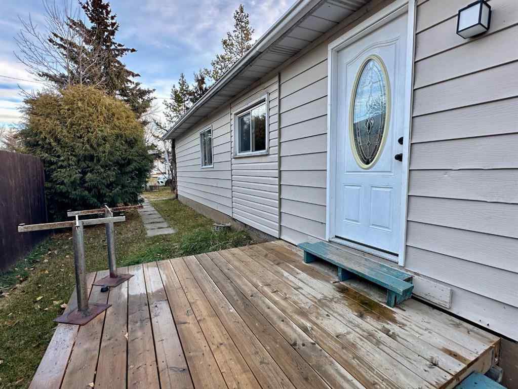 MLS&reg; # A2271077 - 5234 48 Street  in NONE Mayerthorpe, Residential Open Houses