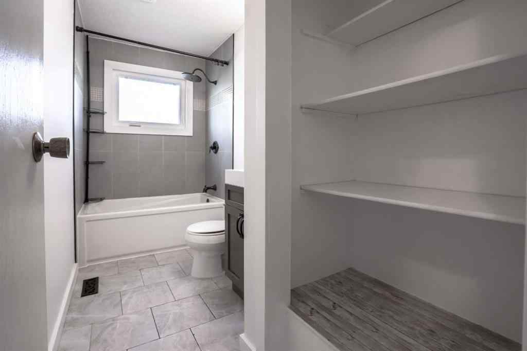 MLS&reg; # A2271081 - 8126 95 St   in North End Peace River, Residential Open Houses