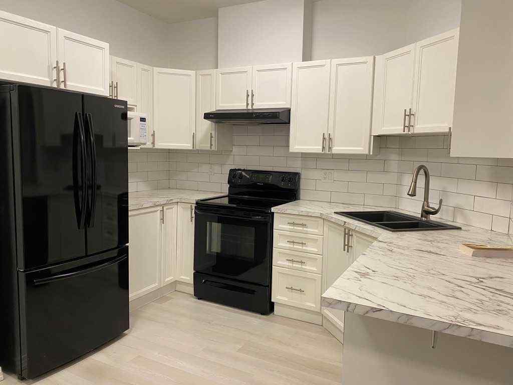 MLS&reg; # A2271082 - Unit #202 5211 39 Street  in South Hill Red Deer, Residential Open Houses