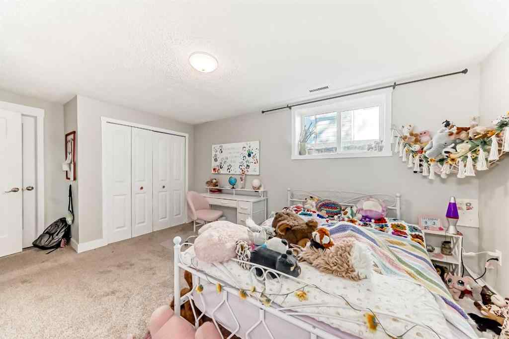 MLS&reg; # A2271085 - 512 52 Avenue W in NONE Claresholm, Residential Open Houses