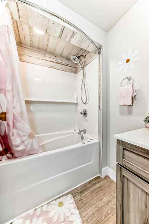 MLS&reg; # A2271085 - 512 52 Avenue W in NONE Claresholm, Residential Open Houses