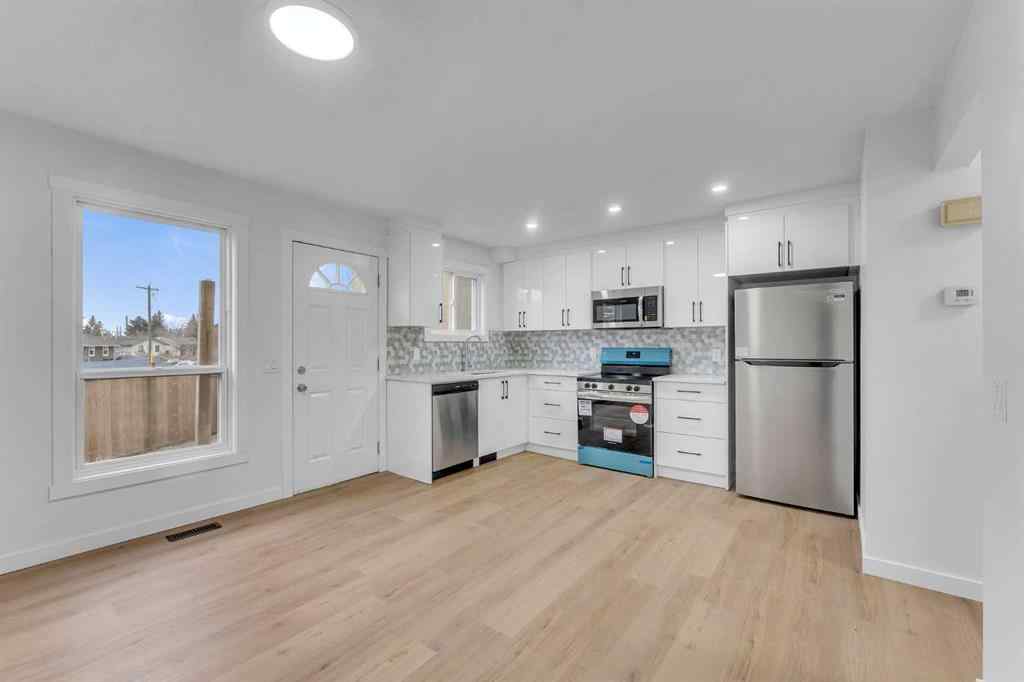 MLS&reg; # A2271089 - 63 Penworth Close SE in Penbrooke Meadows Calgary, Residential Open Houses