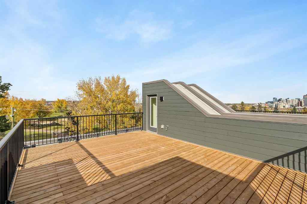 MLS&reg; # A2271094 - 2507 Sovereign Crescent SW in Shaganappi Calgary, Residential Open Houses