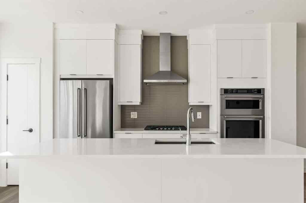 MLS&reg; # A2271094 - 2507 Sovereign Crescent SW in Shaganappi Calgary, Residential Open Houses