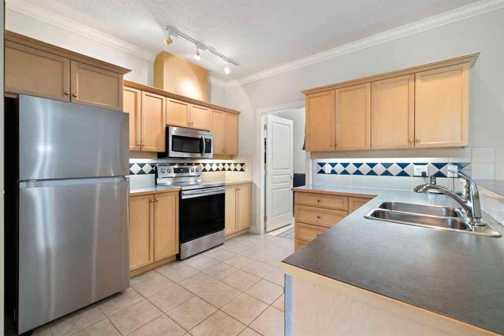 MLS&reg; # A2271096 - Unit #105 2320 Erlton Street SW in Erlton Calgary, Residential Open Houses