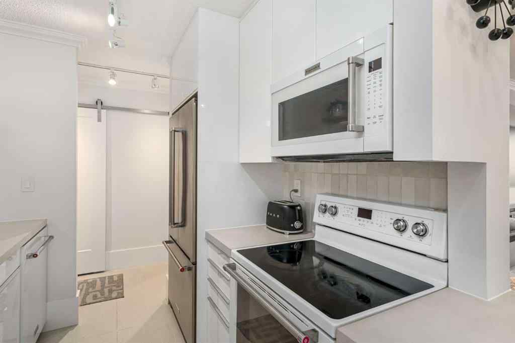 MLS&reg; # A2271097 - Unit #71D 231 Heritage Drive SE in Acadia Calgary, Residential Open Houses