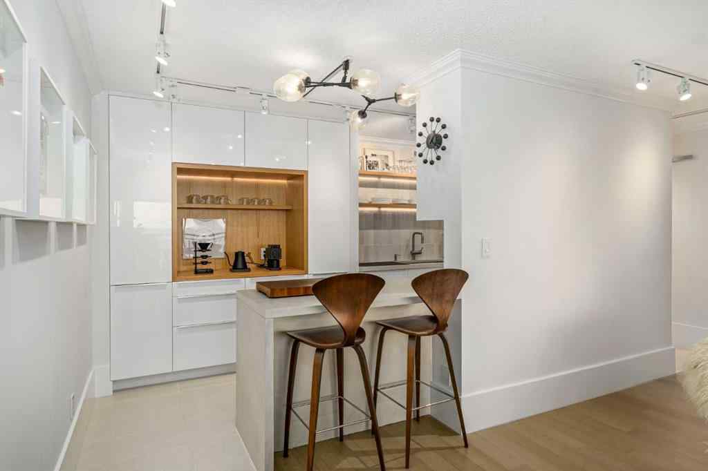 MLS&reg; # A2271097 - Unit #71D 231 Heritage Drive SE in Acadia Calgary, Residential Open Houses