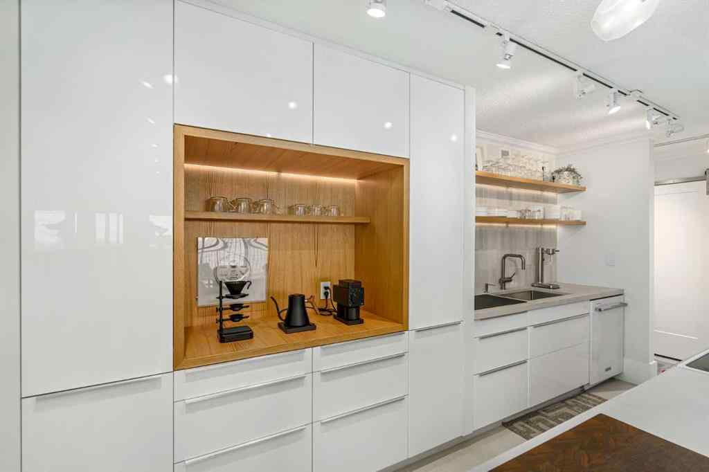 MLS&reg; # A2271097 - Unit #71D 231 Heritage Drive SE in Acadia Calgary, Residential Open Houses